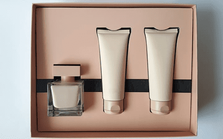 Kosmetikprodukte in Faltschachtel Kosmetikprodukte in Faltschachtel